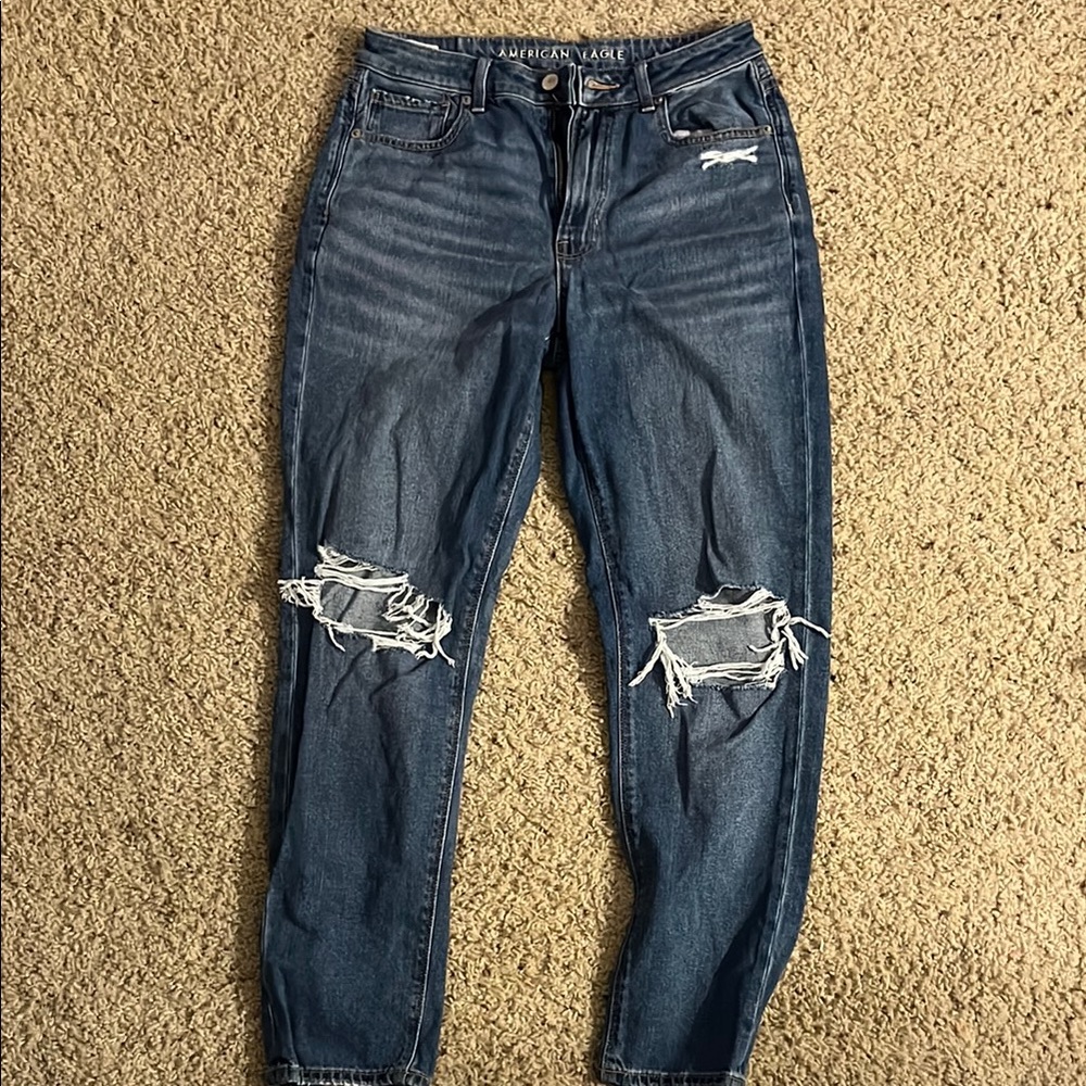 American Eagle Outfitters Women's Distressed Blue Jeans